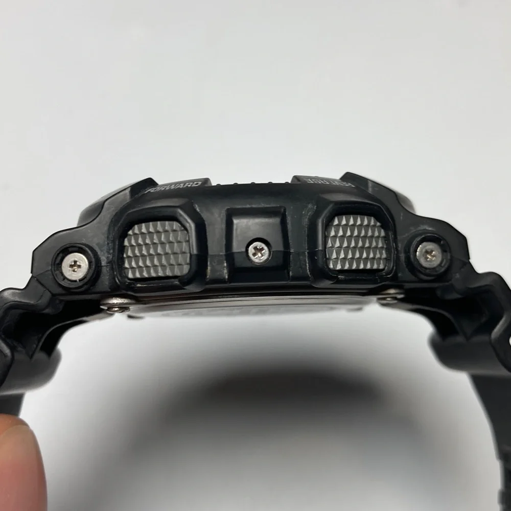 Casio Gshock GA-110, black red, positive display, new battery, light works